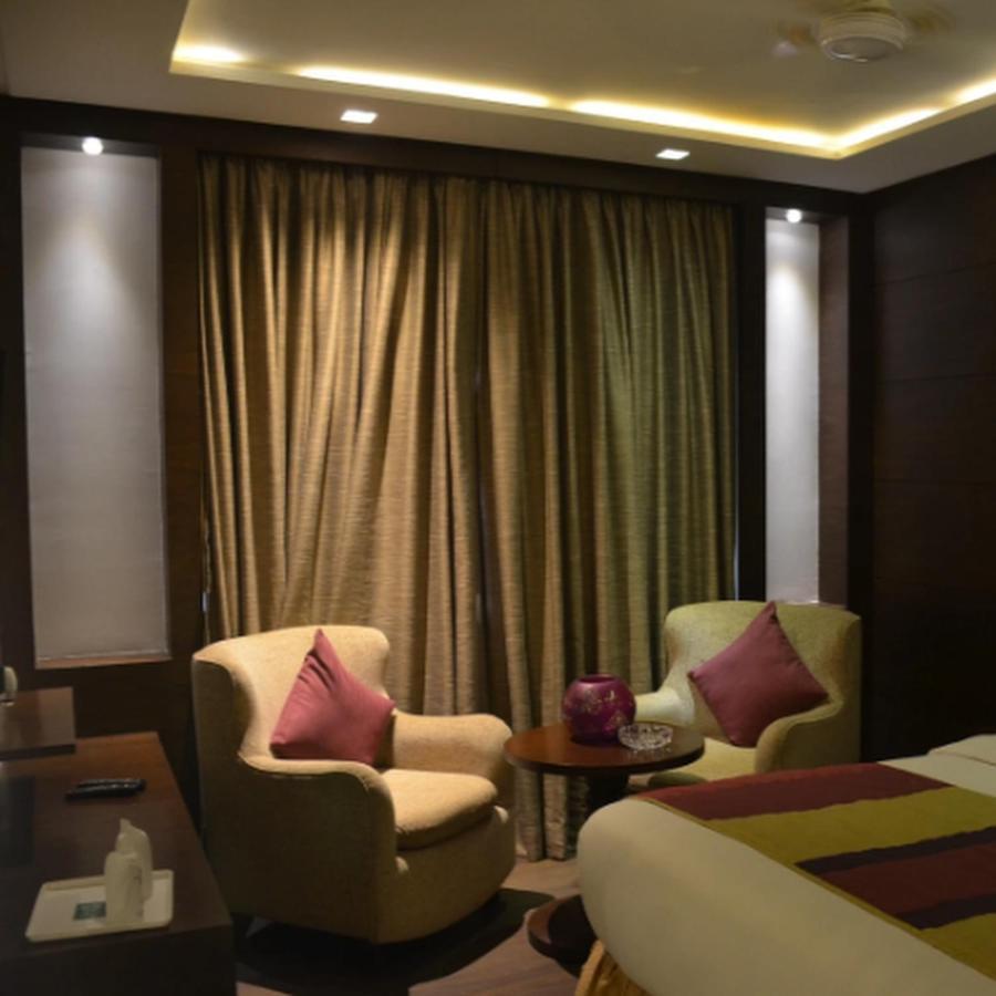 The Central Park Hotel Gwalior Exterior foto