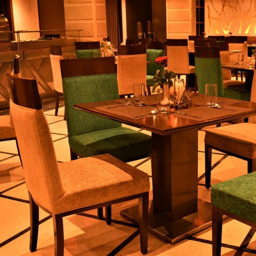 The Central Park Hotel Gwalior Exterior foto