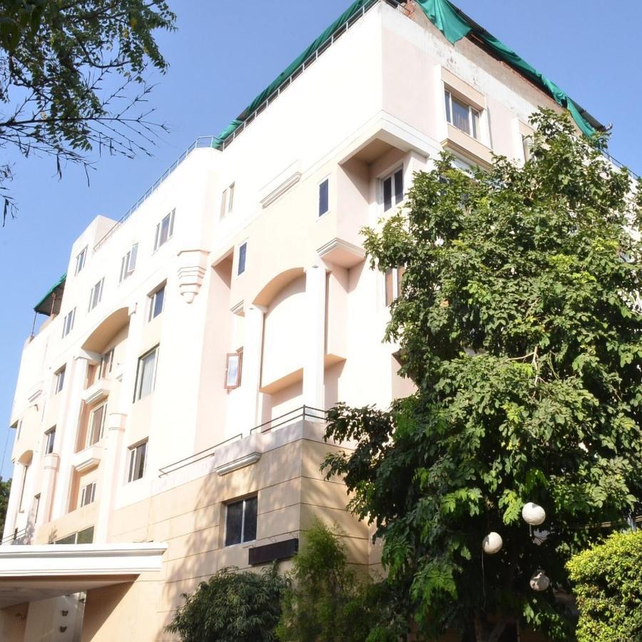 The Central Park Hotel Gwalior Exterior foto